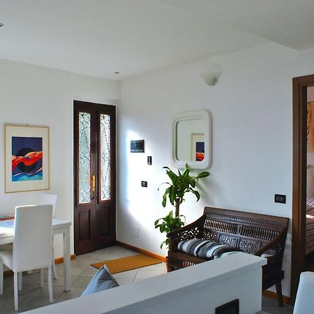 Apartment The Palm With Garden Sala Comacina Luaran gambar